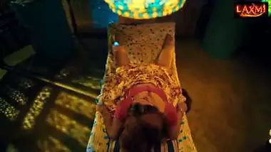 Indian hot babe fucked by husbands friend in hardcore doggy style full Hindi real Desi video