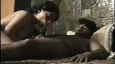 Tamil desi girl hardcore fucking with her South Indian madrasi lover